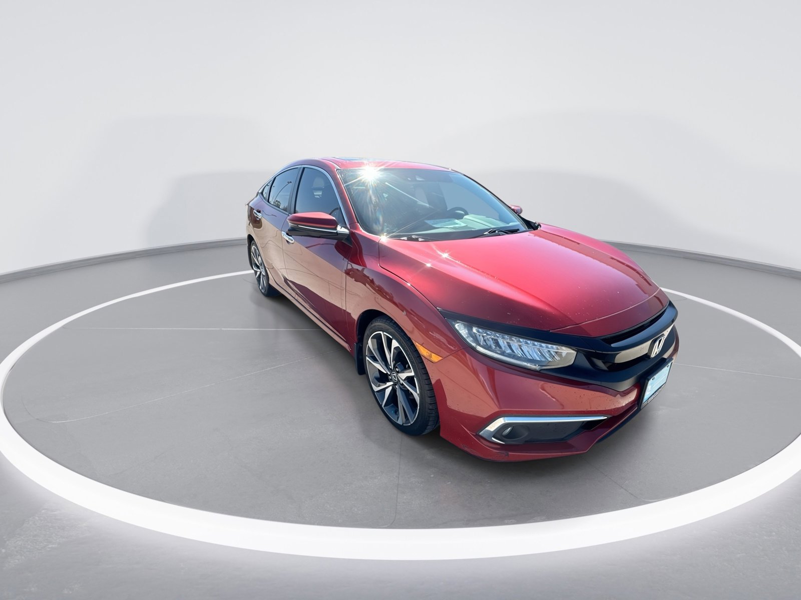 Used 2020 Honda Civic Touring image 2