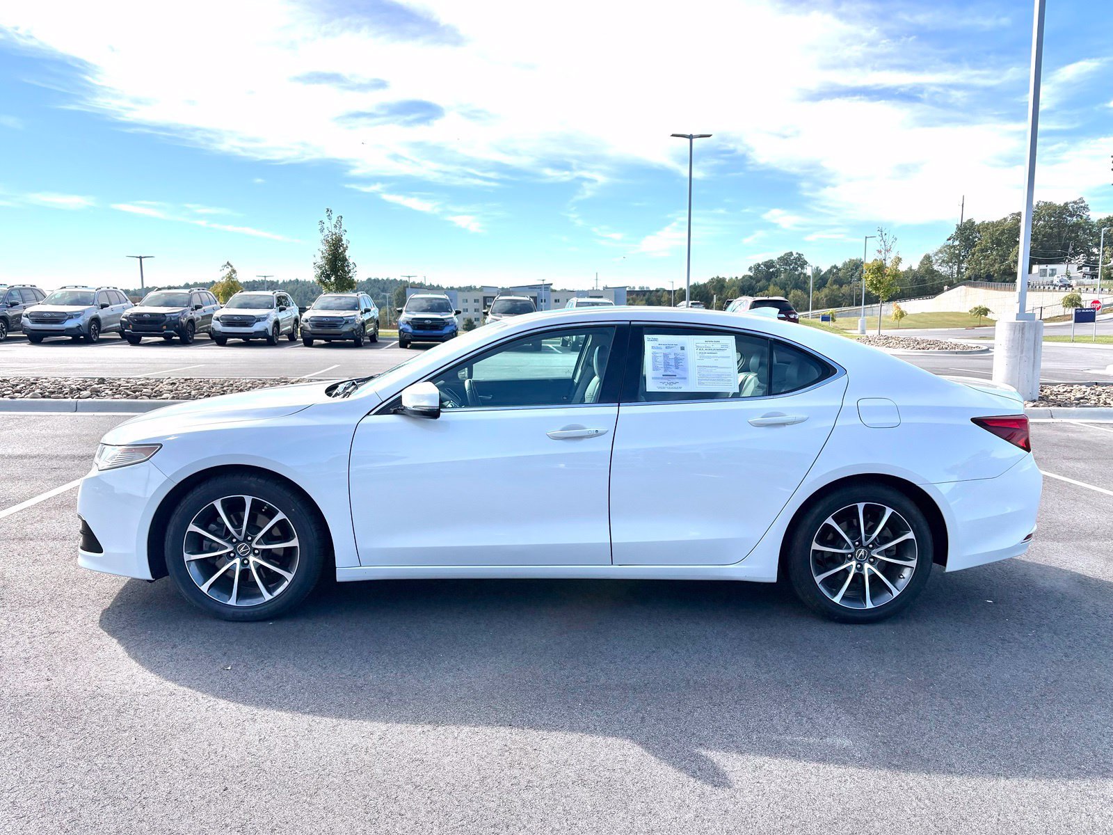 Used 2016 Acura TLX w/ Technology Package FWD image 4