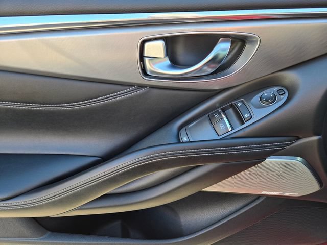 Used 2022 INFINITI Q60 3.0t Luxe w/ Cargo Package RWD image 21
