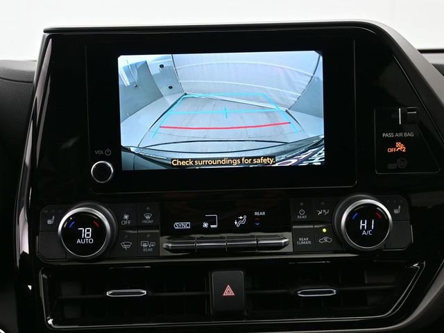 Certified 2023 Toyota Highlander XLE image 26