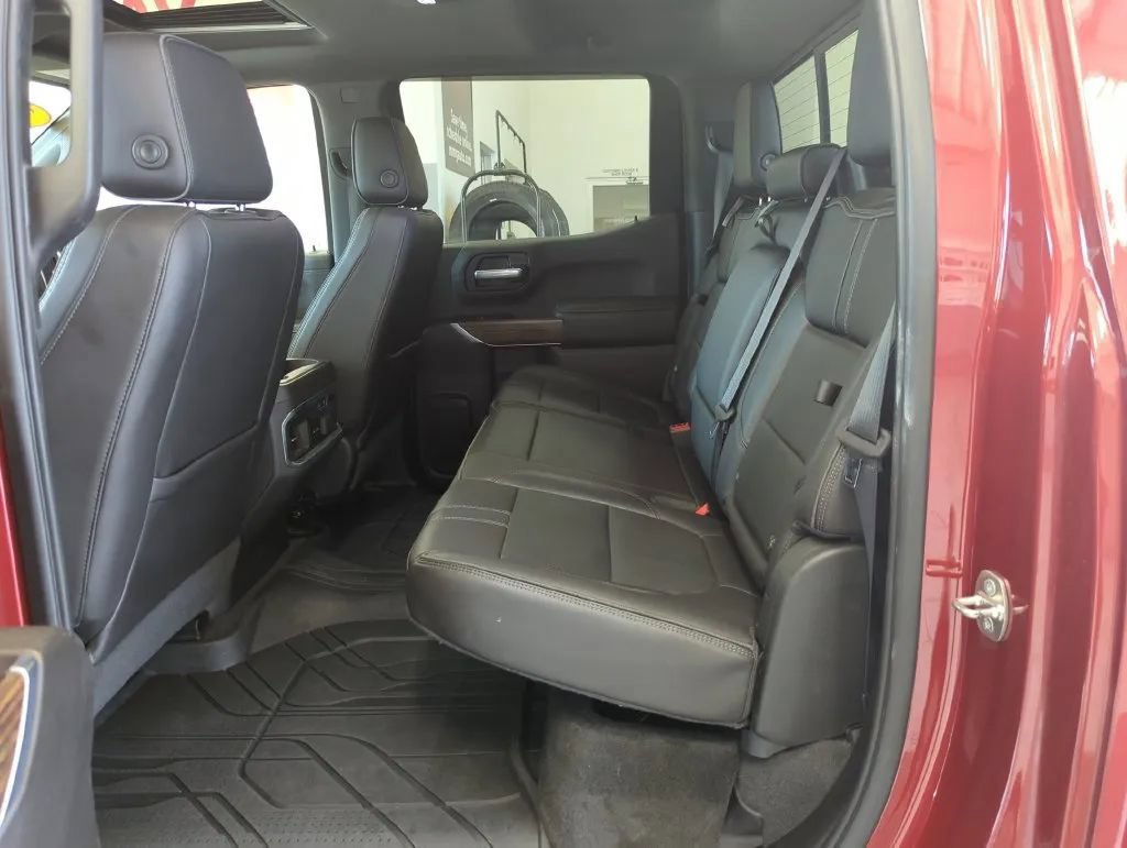 Used 2019 Chevrolet Silverado 1500 High Country w/ Technology Package AWD/4WD image 39