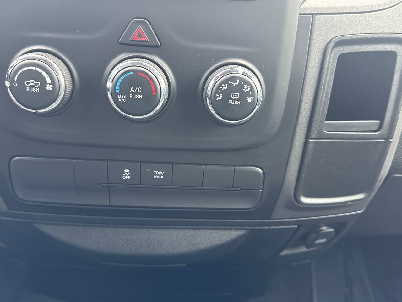 Used 2018 RAM 1500 Express w/ Express Value Package image 21