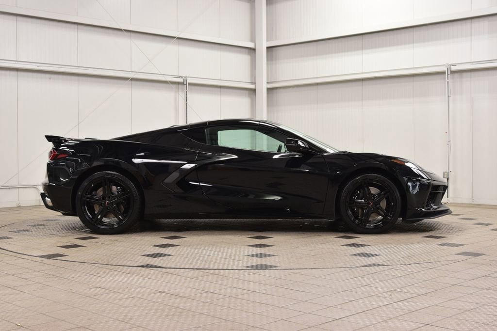 New 2026 Chevrolet Corvette Stingray Premium Cpe w/ Z51 Performance Package RWD image 9