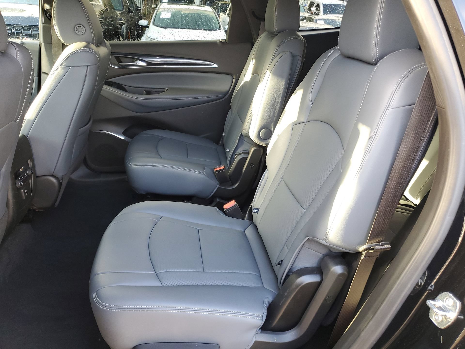 Used 2024 Buick Enclave Essence w/ Sport Touring Edition FWD image 12