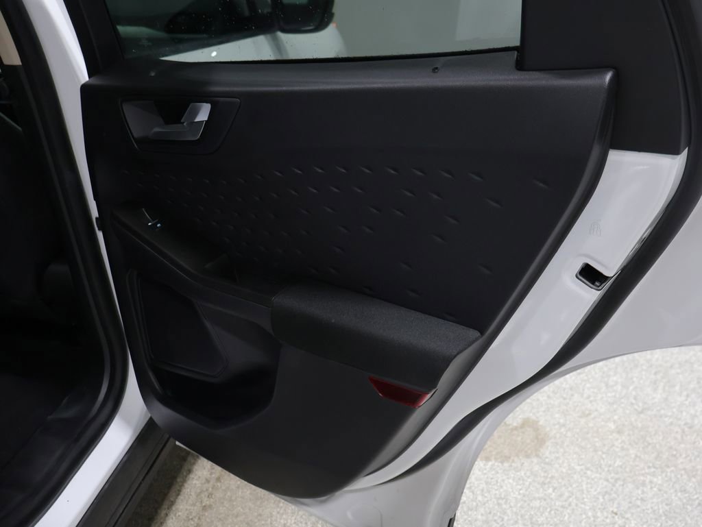 Used 2020 Ford Escape SE image 22