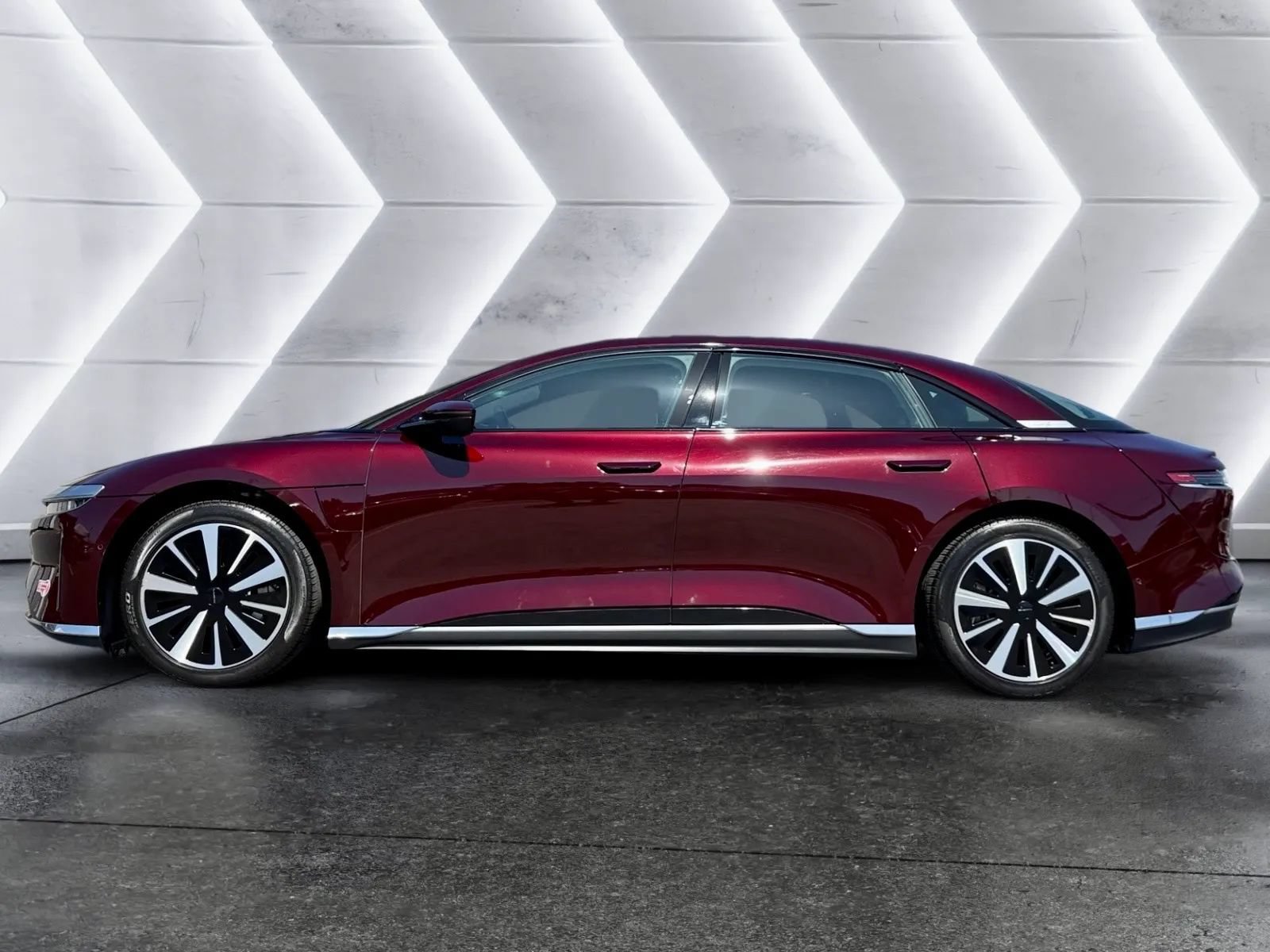 Used 2023 Lucid Air Pure AWD/4WD image 5