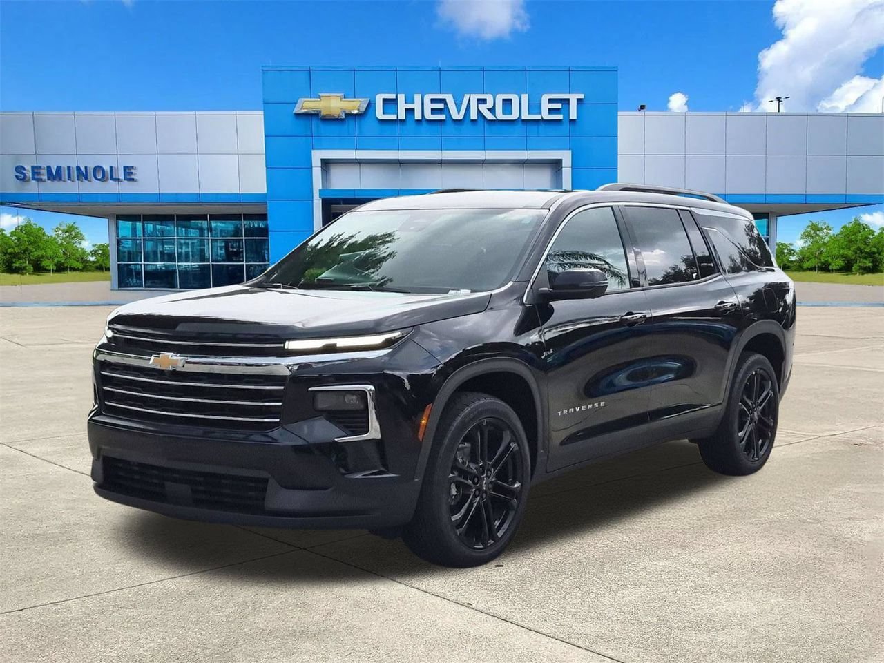 New 2026 Chevrolet Traverse LT w/ Enhanced Driving Package FWD image 2