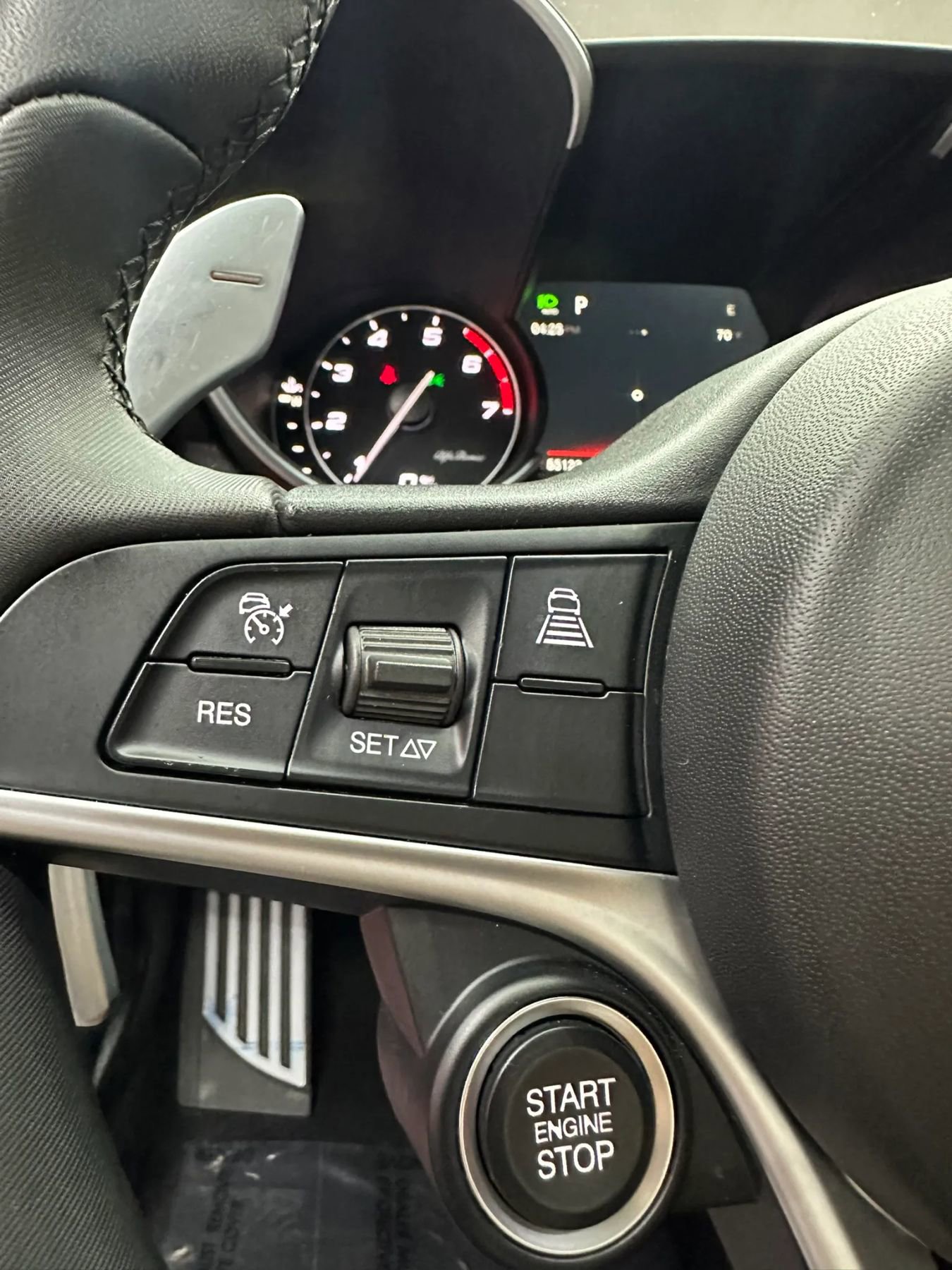 Used 2017 Alfa Romeo Giulia Ti w/ TI 19" Sport Package RWD image 19