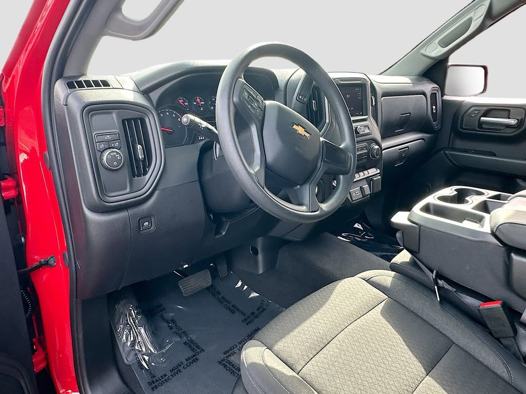 Used 2026 Chevrolet Silverado 1500 Custom RWD image 9