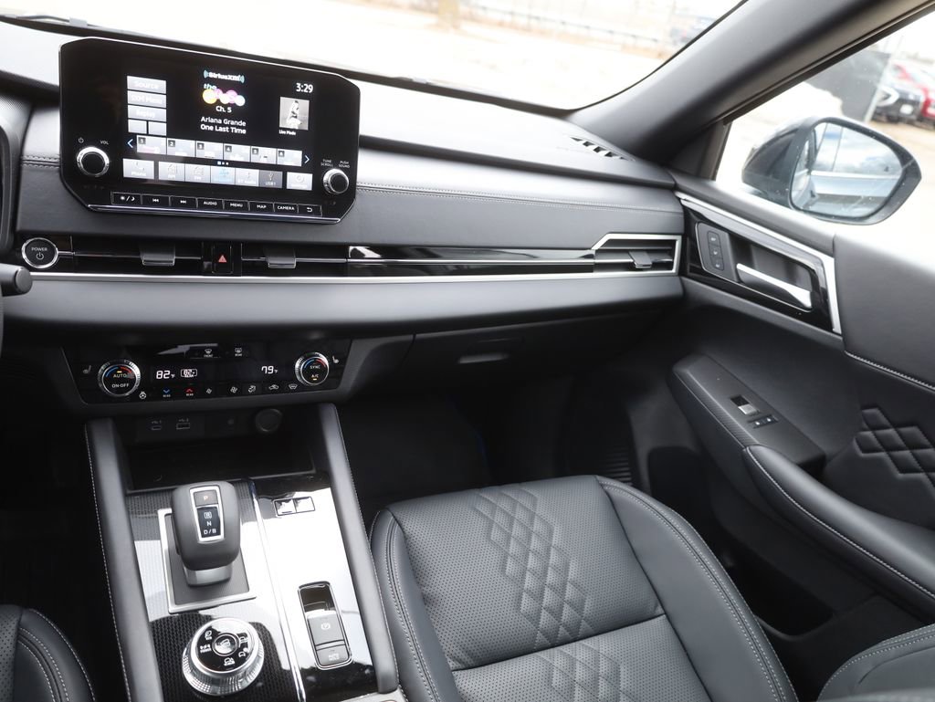 New 2025 Mitsubishi Outlander SEL Black Edition image 24