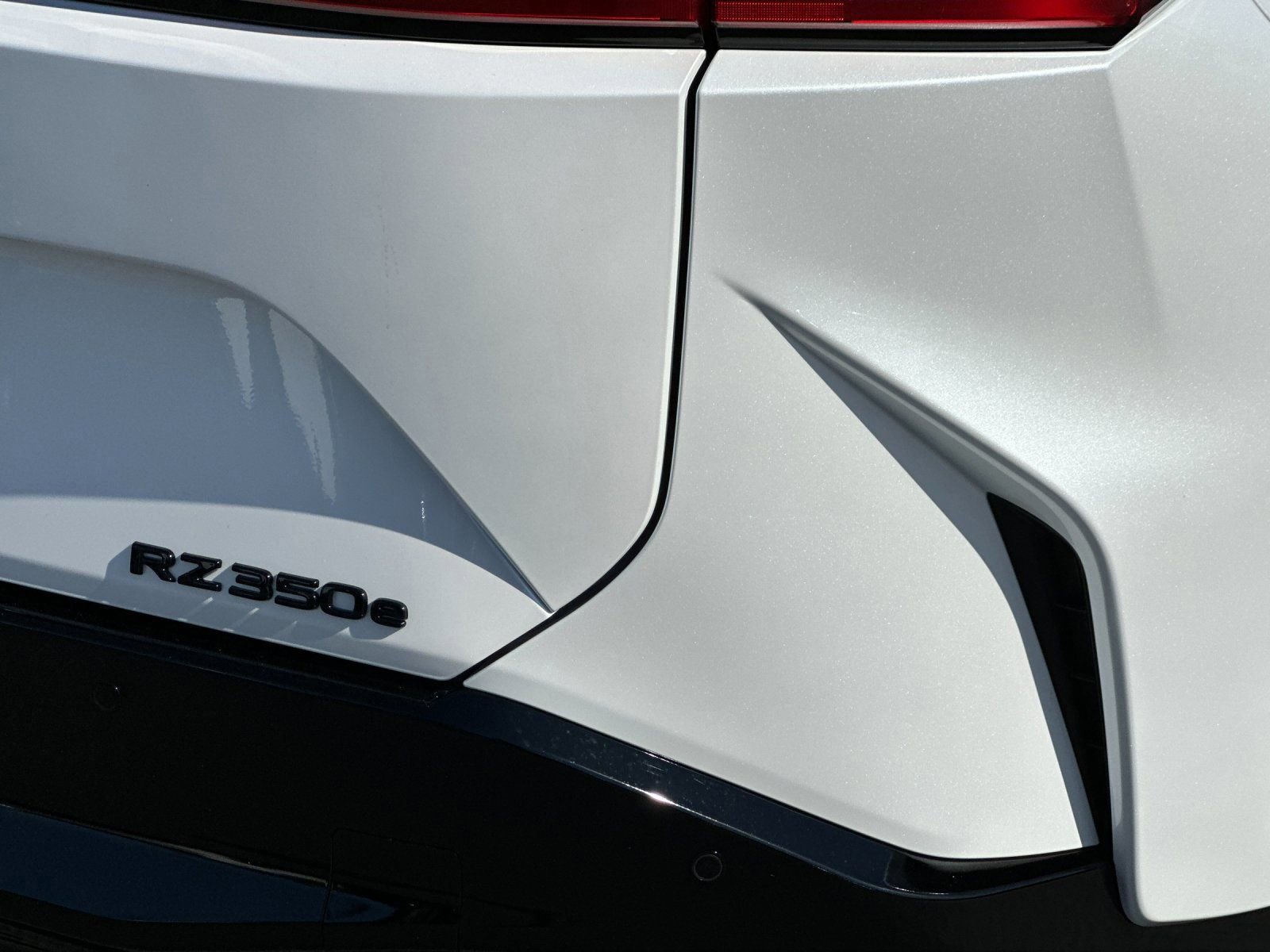 Used 2026 Lexus RZ 350e 2WD w/ Accessory Package (K3) image 34