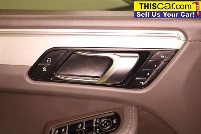 Used 2022 Porsche Macan GTS AWD/4WD image 38