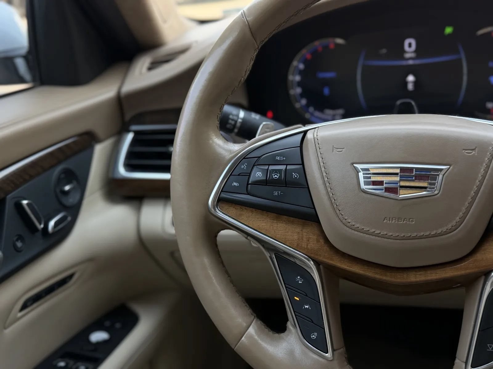 Used 2018 Cadillac CT6 Platinum AWD/4WD image 23
