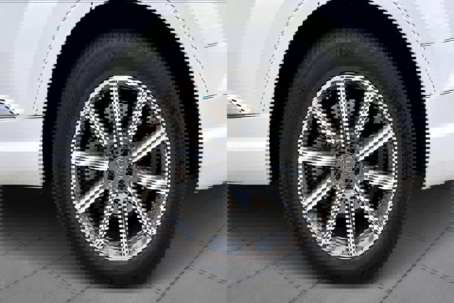 Used 2017 Audi Q7 3.0T Premium Plus image 11