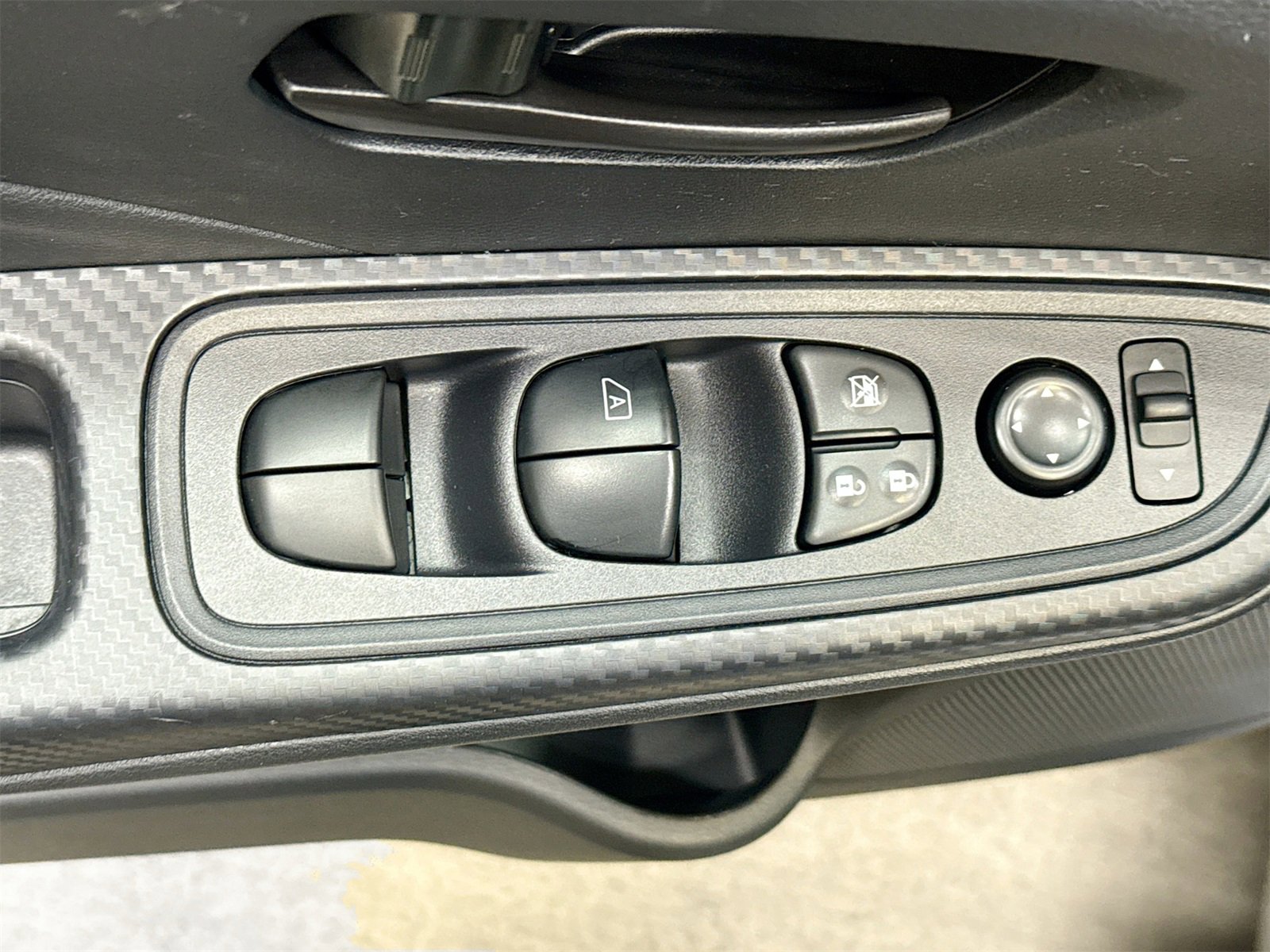 Used 2024 Nissan Versa S image 17