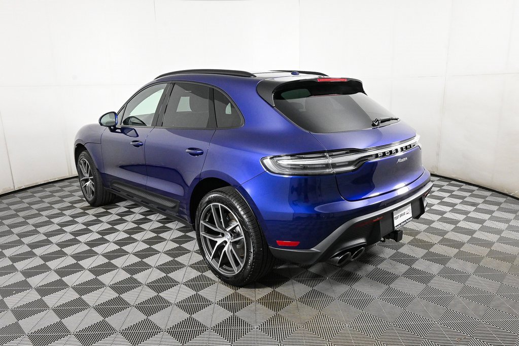 New 2025 Porsche Macan image 3