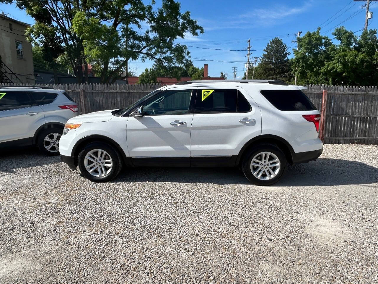 Used 2013 Ford Explorer XLT AWD/4WD image 3