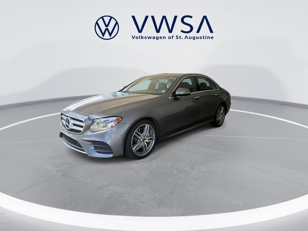 Used 2017 Mercedes-Benz E 300 4MATIC image 4
