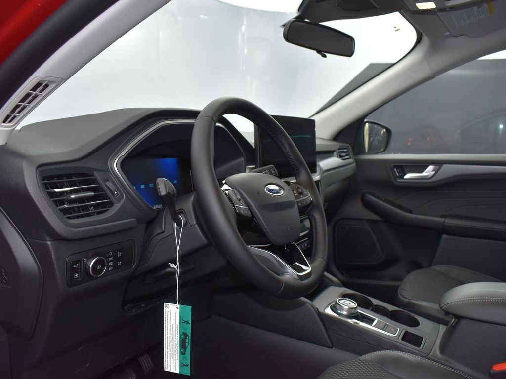 New 2025 Ford Escape SE FWD image 10