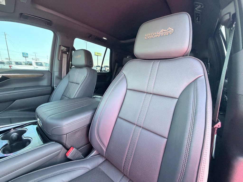 Used 2026 Chevrolet Tahoe High Country RWD image 23
