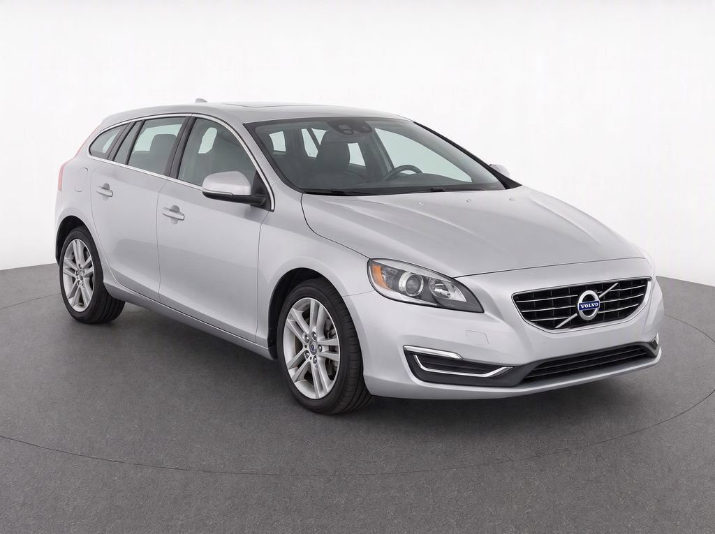 Used 2015 Volvo V60 T5 Premier FWD image 2