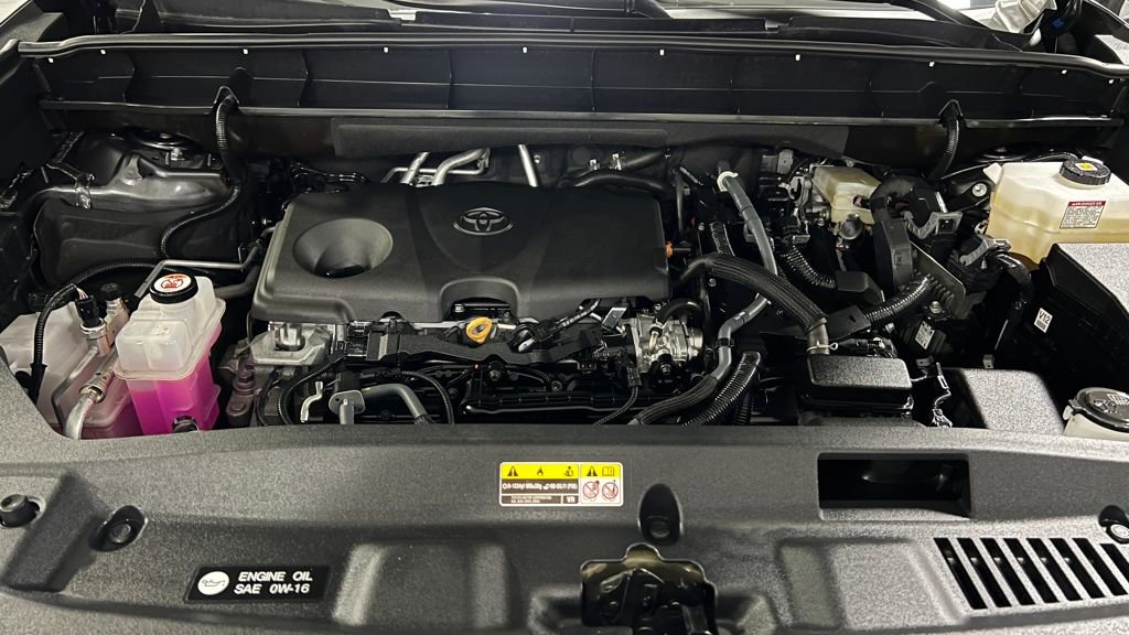 Certified 2022 Toyota Highlander XLE image 46