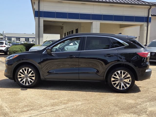 Used 2020 Ford Escape Titanium w/ Titanium Premium Package 2.0 AWD/4WD image 6
