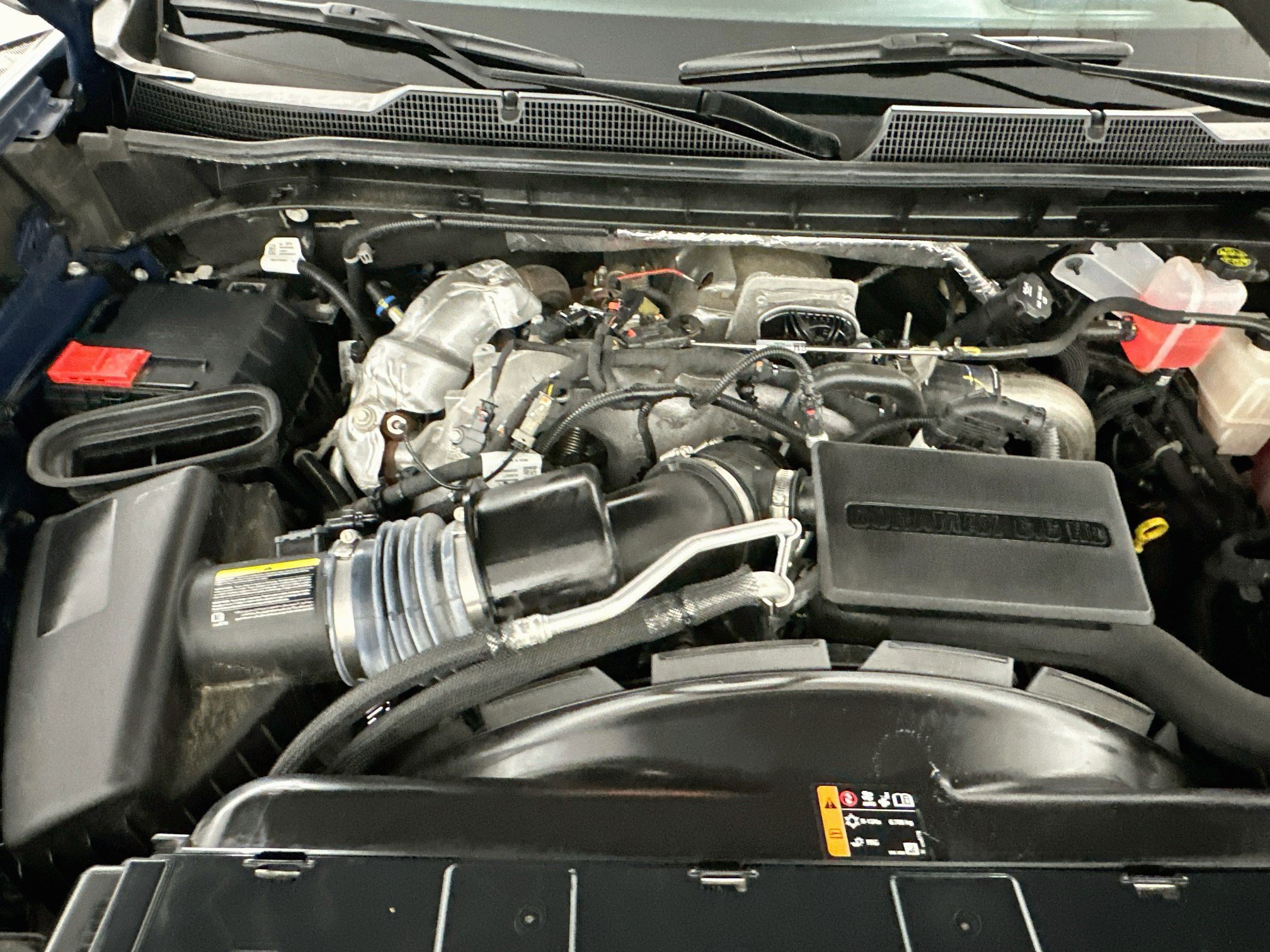 Used 2024 Chevrolet Silverado 2500 LT AWD/4WD image 30