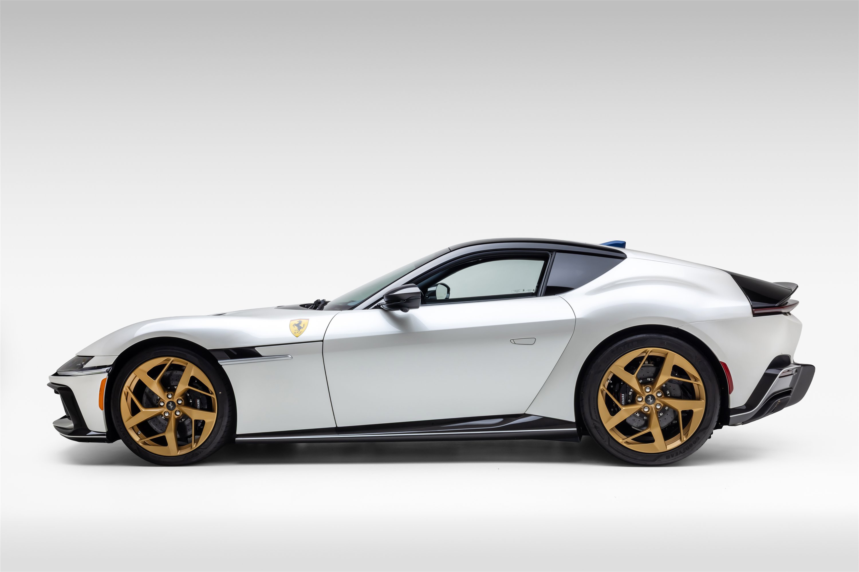 Used 2025 Ferrari 12Cilindri RWD image 41