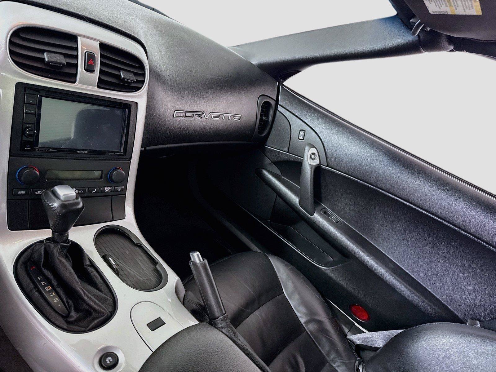 Used 2005 Chevrolet Corvette Coupe RWD image 13