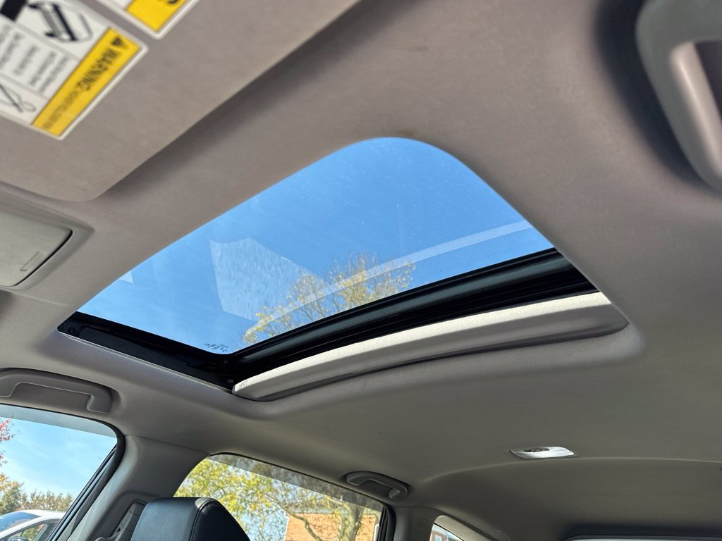 Used 2017 Honda CR-V Touring image 5