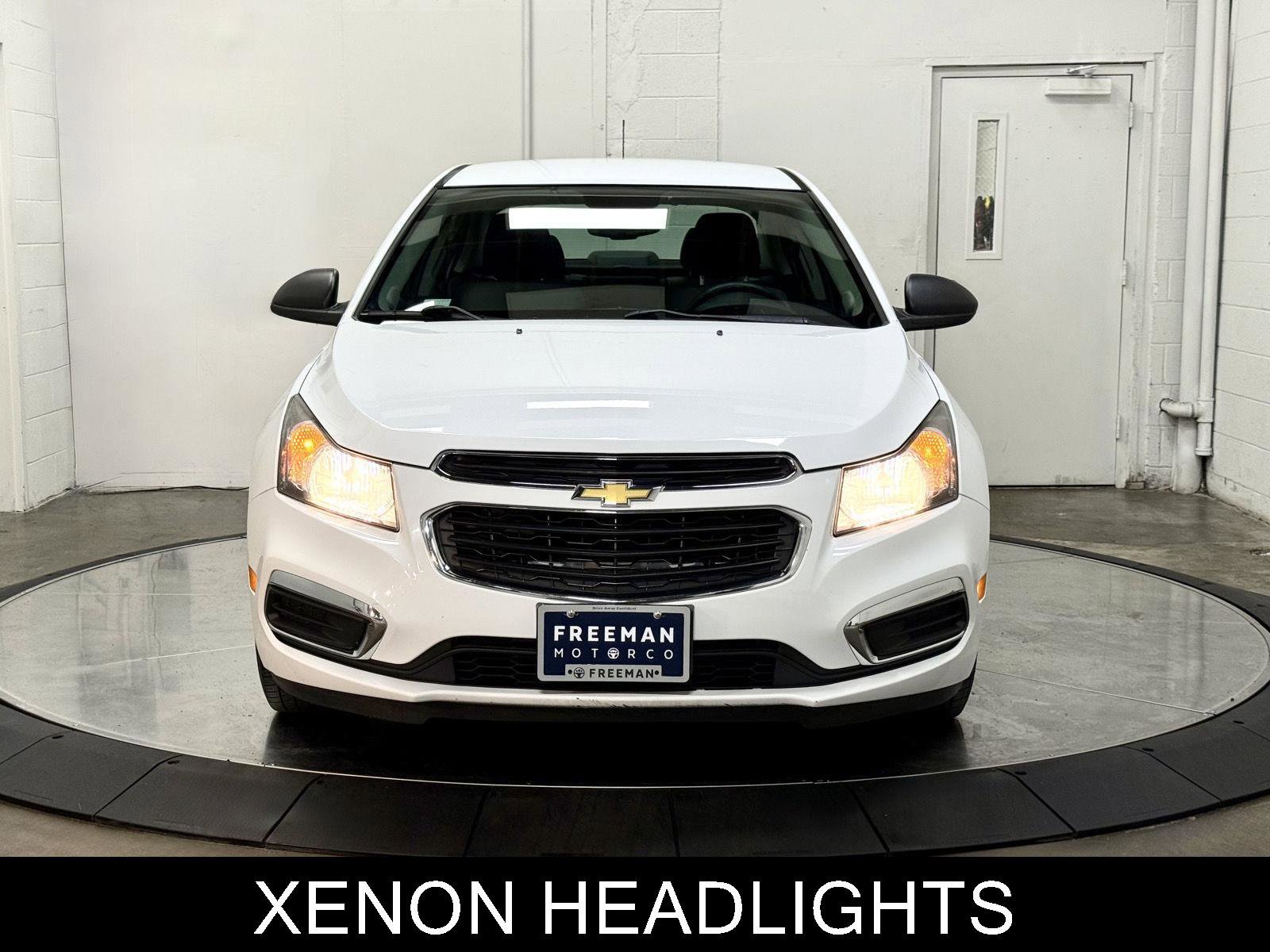 Used 2015 Chevrolet Cruze LS FWD image 3