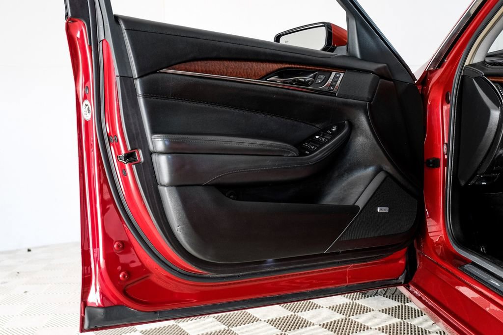 Used 2018 Cadillac CTS Luxury image 40