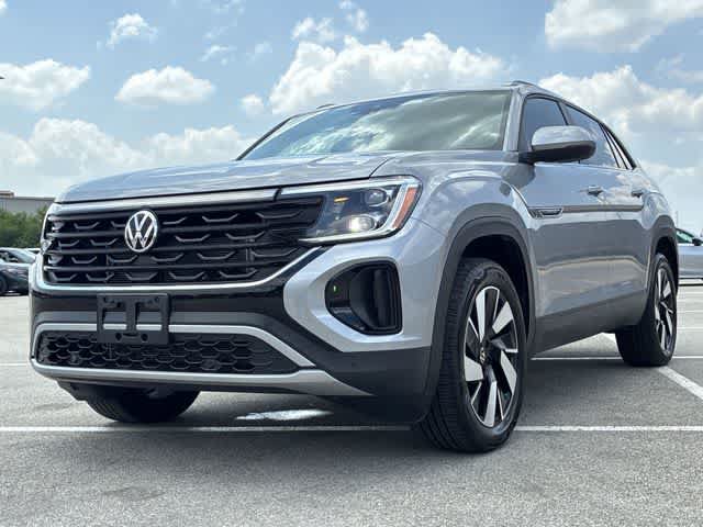 Used 2026 Volkswagen Atlas Cross Sport SE FWD image 11