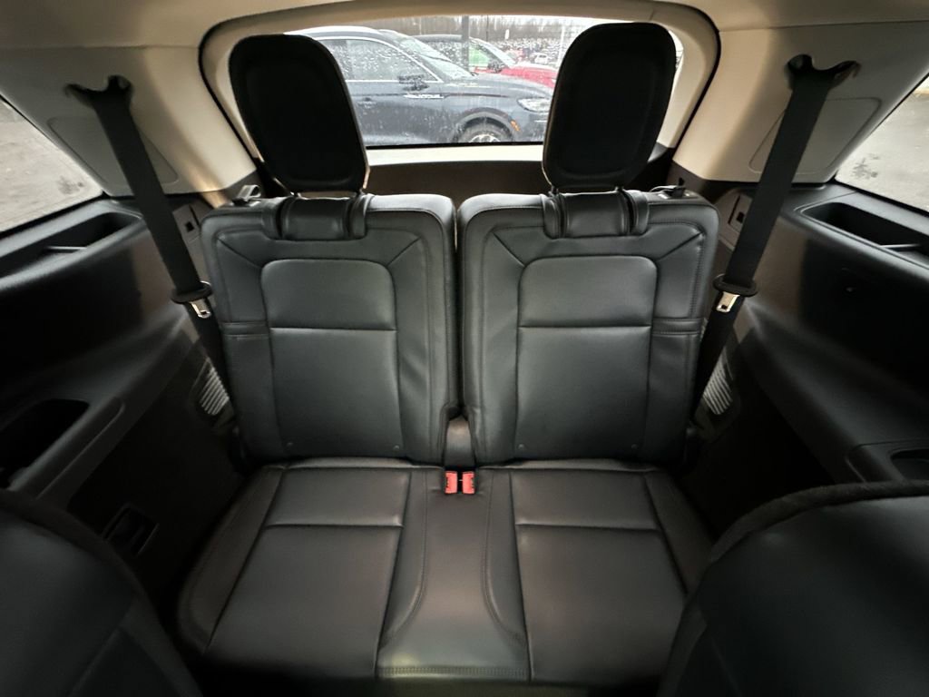 New 2025 Lincoln Aviator Reserve w/ Equipment Group 201A image 24