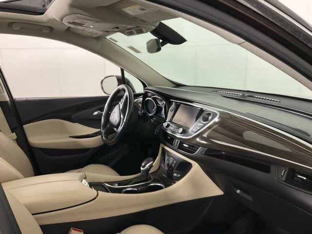 Used 2020 Buick Envision Essence image 32