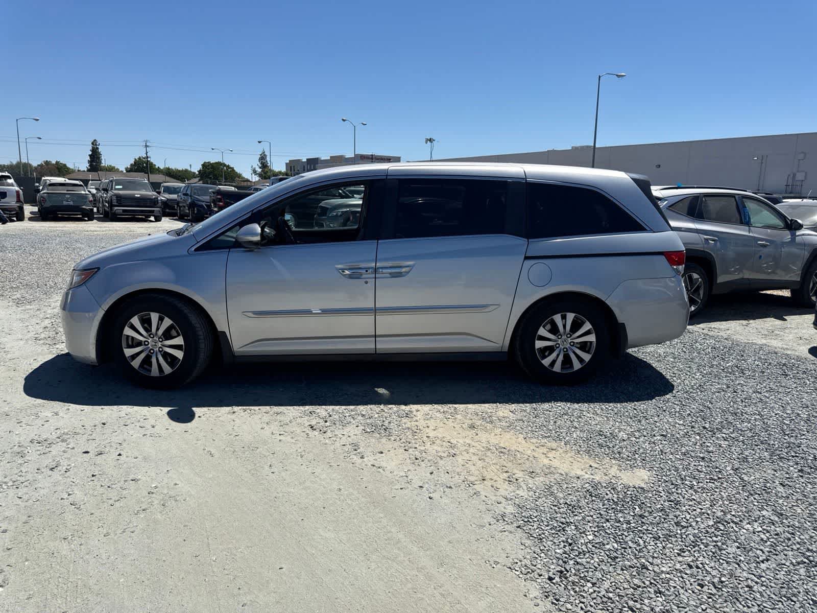 Used 2014 Honda Odyssey EX image 7