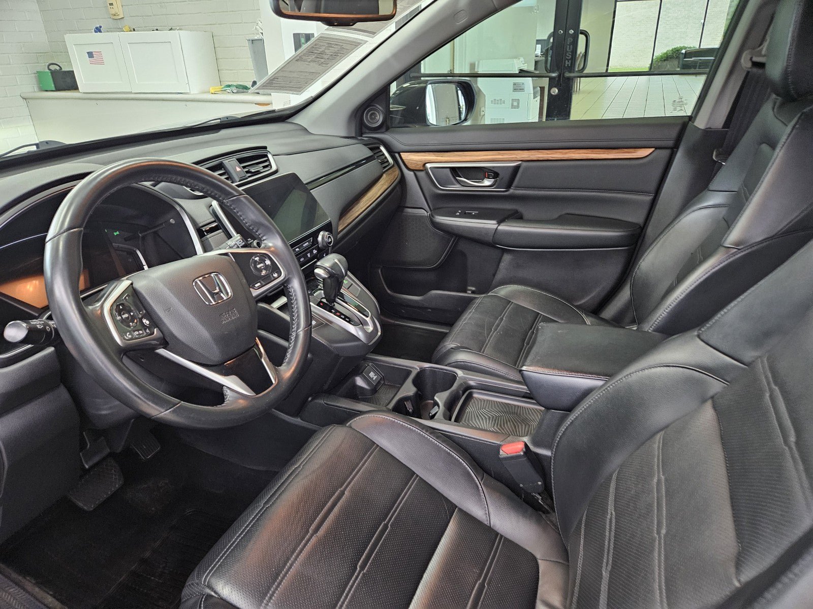 Used 2019 Honda CR-V Touring image 8