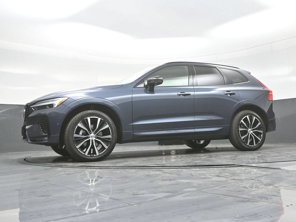 Used 2024 Volvo XC60 B5 Plus w/ Protection Package Premier AWD/4WD image 22