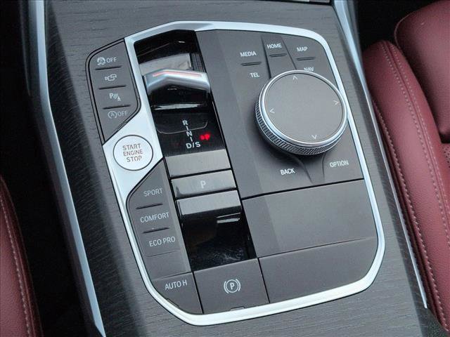 Used 2025 BMW 330i Sedan w/ Convenience Package image 12