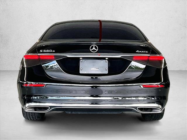 Used 2024 Mercedes-Benz S 580e 4MATIC Sedan image 4