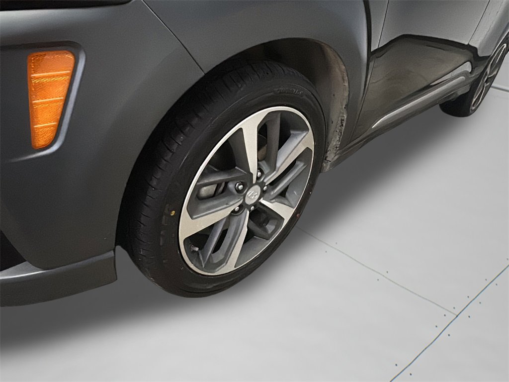 Used 2018 Hyundai Kona Limited image 4