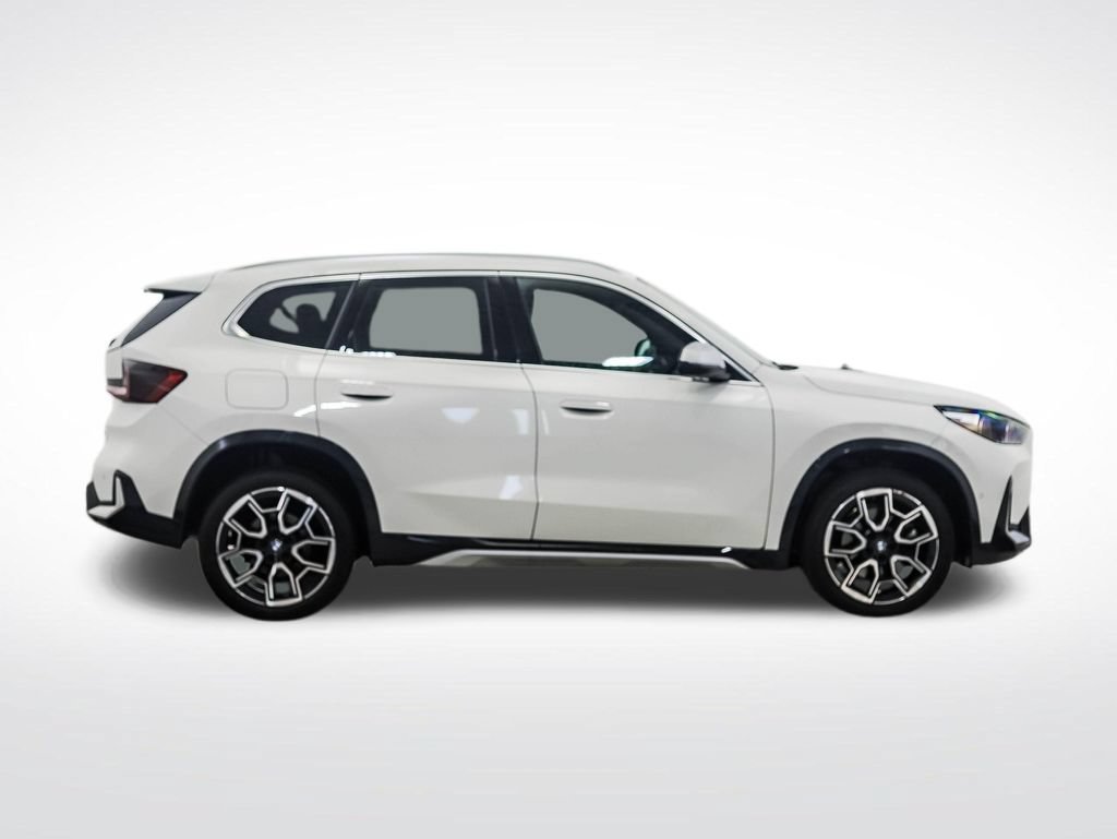 Certified 2023 BMW X1 xDrive28i AWD/4WD image 6