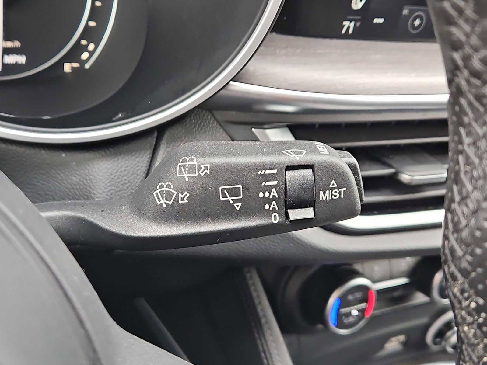 Used 2022 Alfa Romeo Stelvio Ti image 26