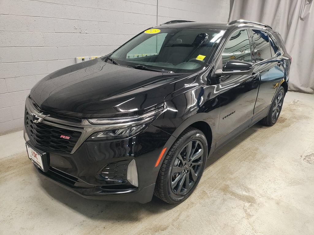 Used 2023 Chevrolet Equinox RS w/ LPO, Floor Liner Package FWD image 18