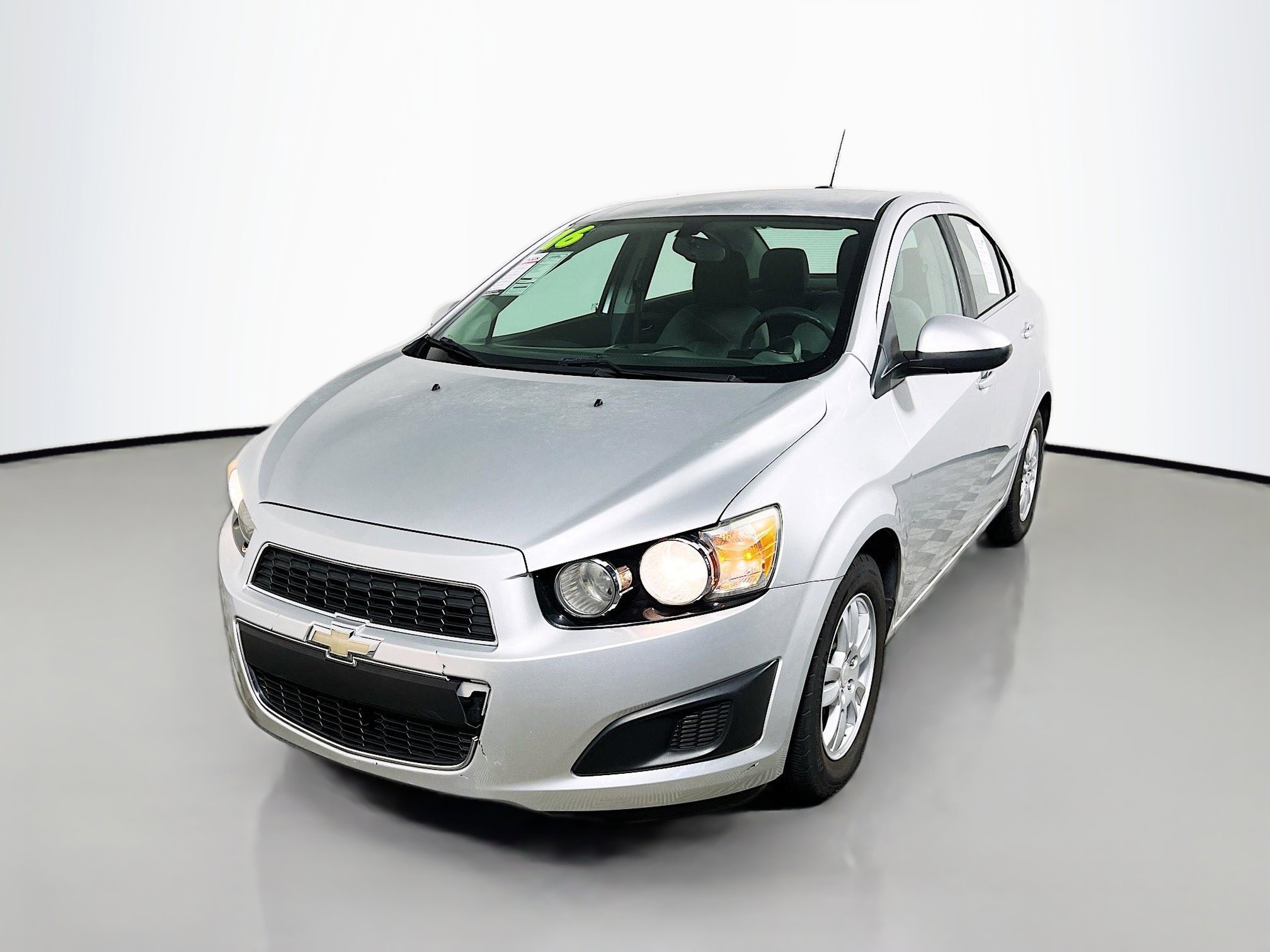 Used 2016 Chevrolet Sonic LT image 10