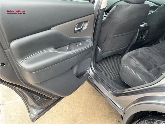 Used 2019 Nissan Murano SV image 17