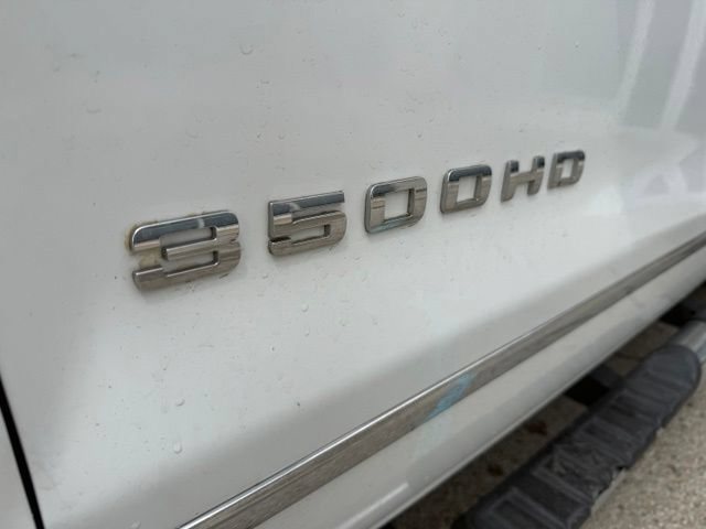 Used 2016 GMC Sierra 3500 SLT w/ Duramax Plus Package AWD/4WD image 15