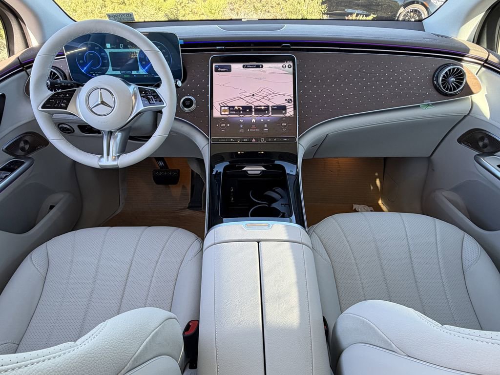 New 2026 Mercedes-Benz EQE 320 4MATIC SUV image 28