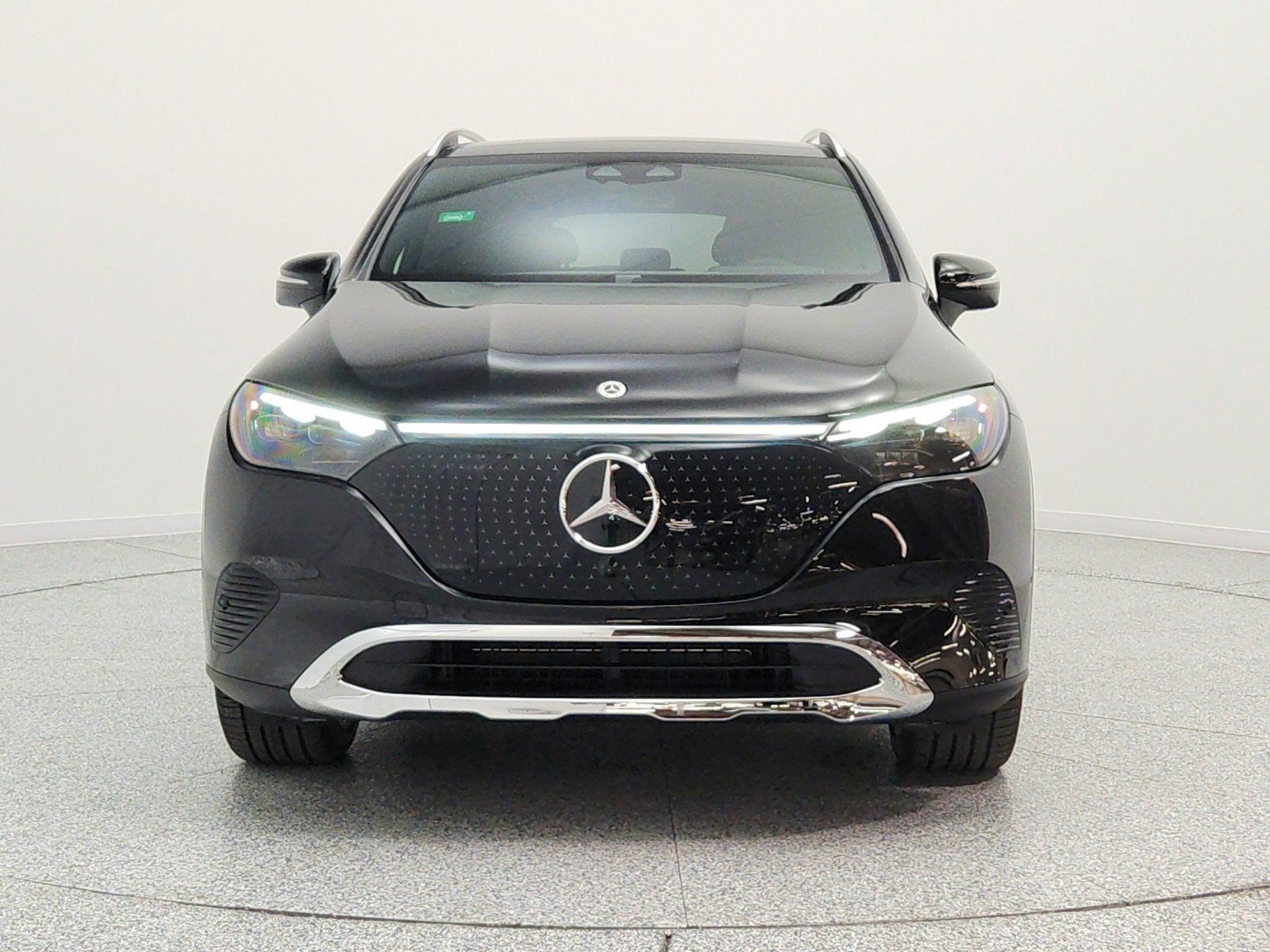 New 2026 Mercedes-Benz EQE 320 4MATIC SUV image 2
